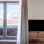 Flower's By Limehome - Digital Access Apartment Berlin