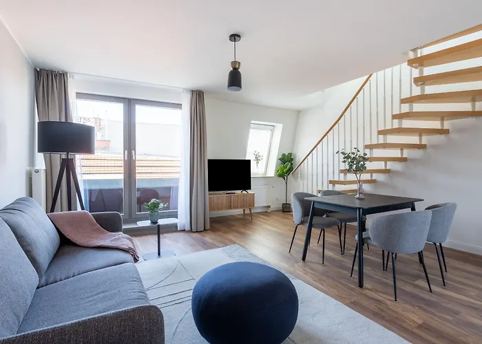 Flower's By Limehome - Digital Access *