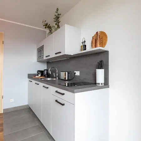 Flower's By Limehome - Digital Access Берлин