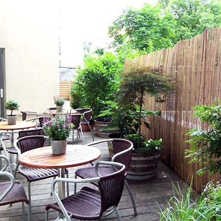 Flower's By Limehome - Digital Access Apartmán