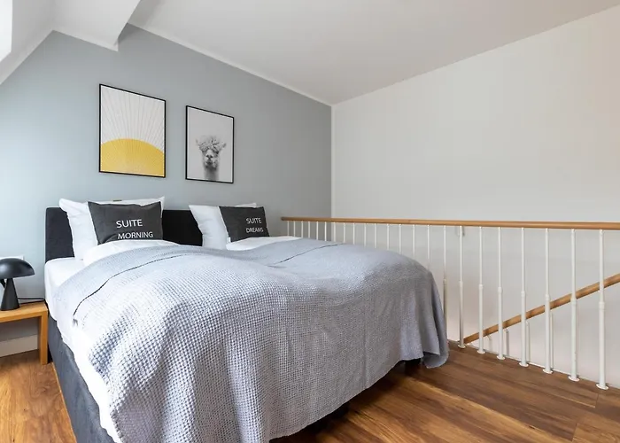 Flower's By Limehome - Digital Access