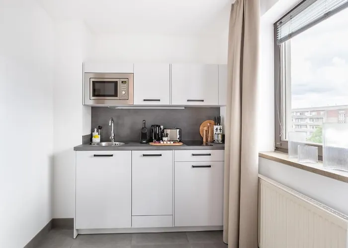 Flower's By Limehome - Digital Access * Berlino