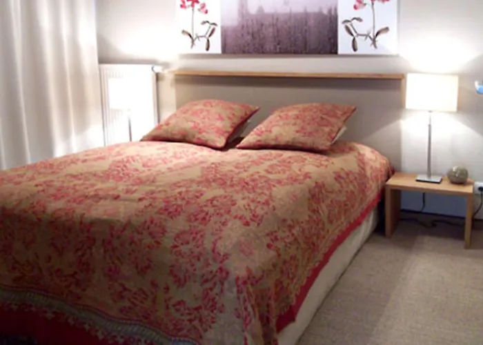 Flower's By Limehome - Digital Access *