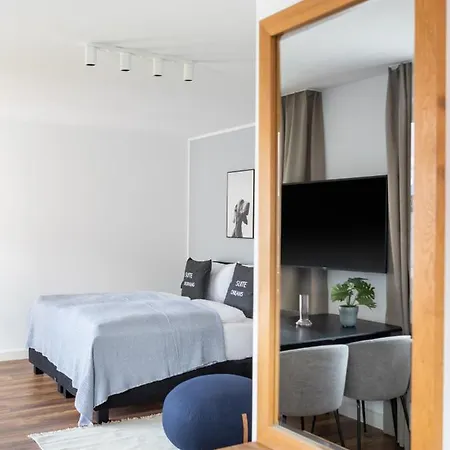 Flower's By Limehome - Digital Access