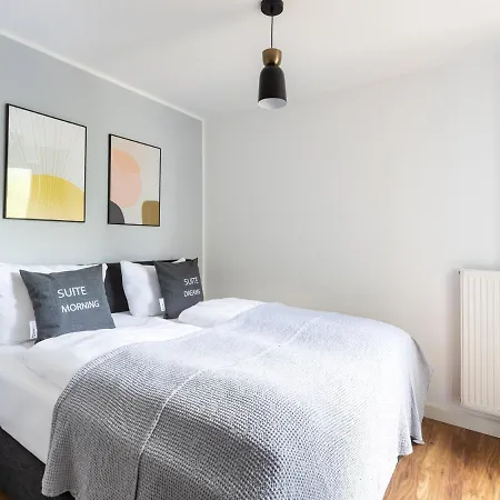 Flower's By Limehome - Digital Access *