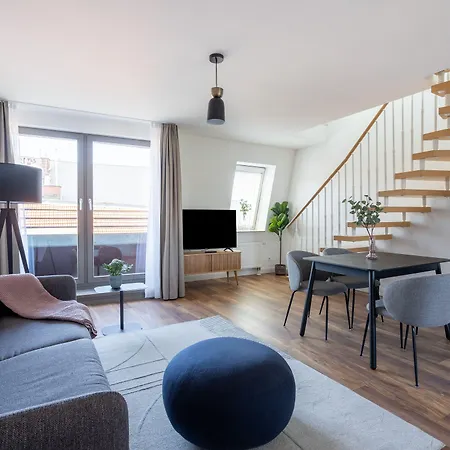 Flower's By Limehome - Digital Access *